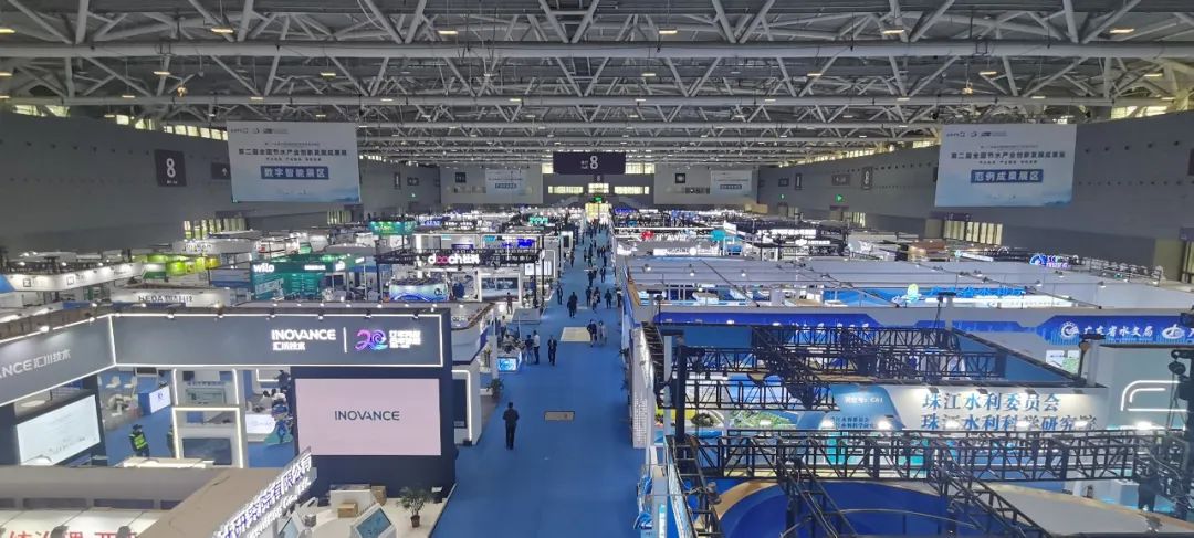 南京水杯子應(yīng)急直飲水車煥新升級(jí)亮相助力深圳水展